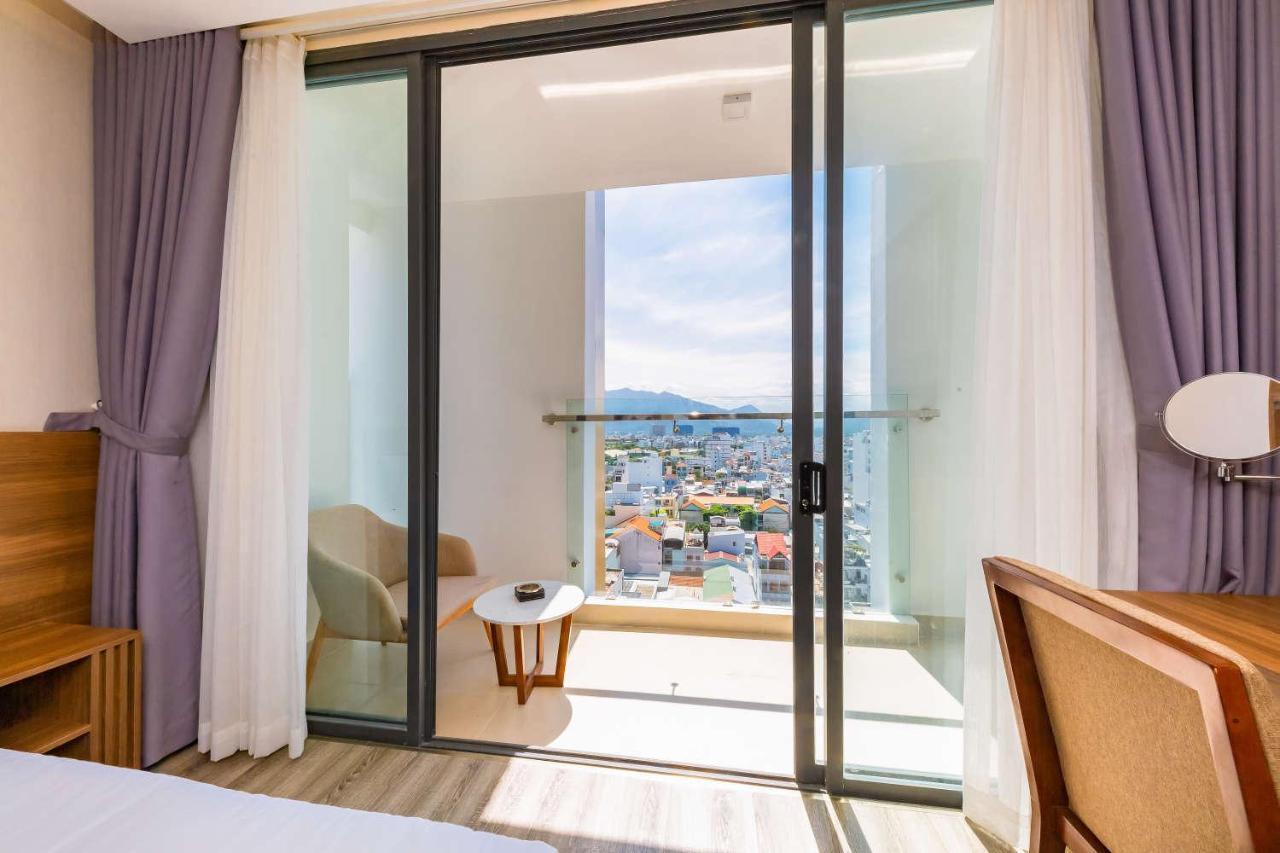 Merlot Hotel Нячанг Экстерьер фото